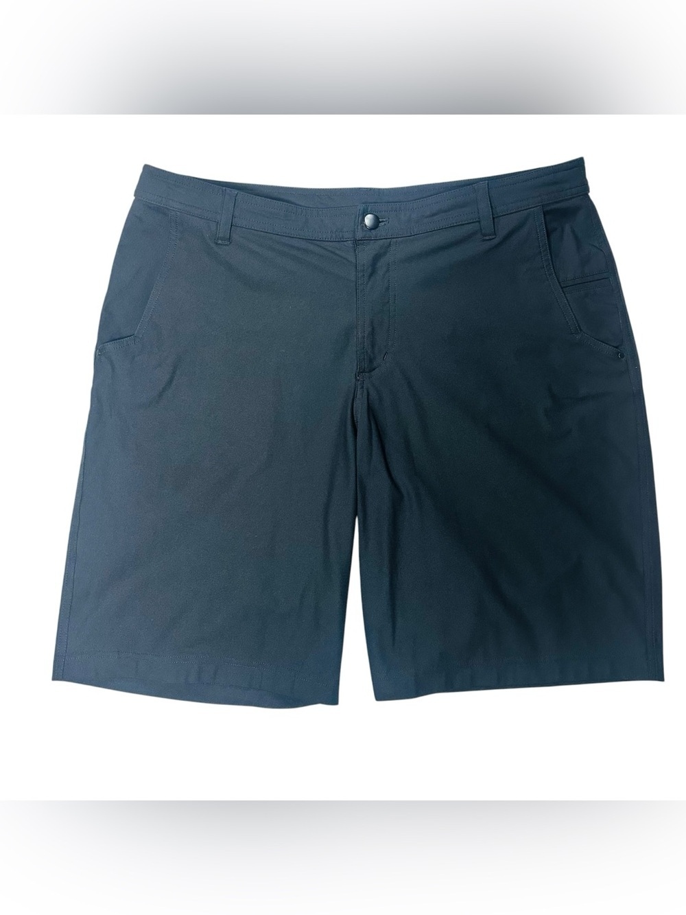 lululemon athletica Men's Black Flat-Front Performance Shorts - Picture 2 of 7